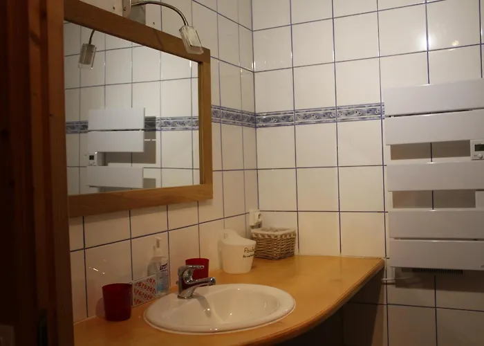 Comfortable With Terrace In Apartament *
